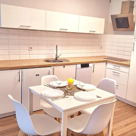 Atapartments - Przy Alejach Апартаменты Гданьск